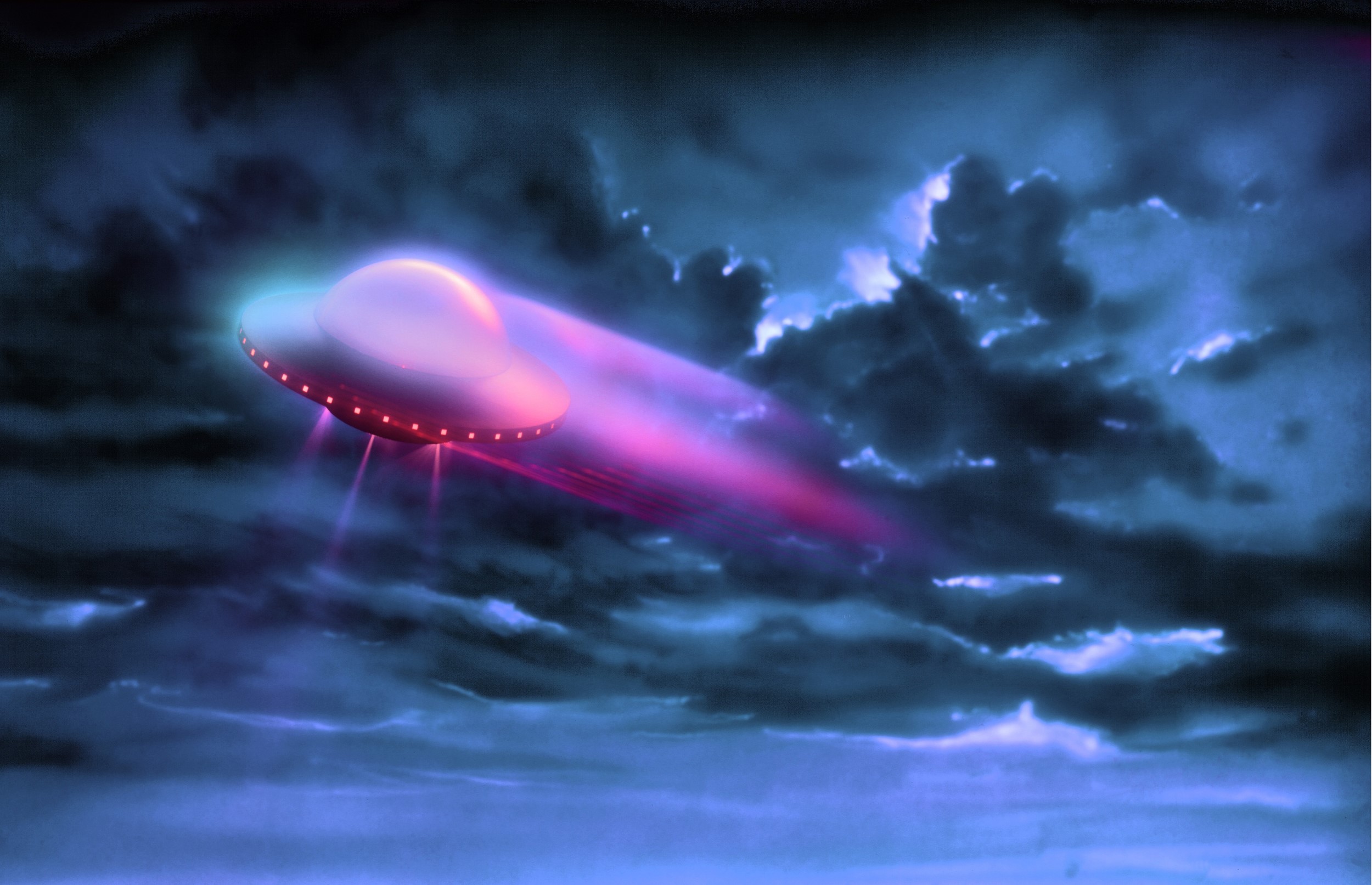 מודעת השקה של מותג הרכב הונדה מציתה את הדימיון חללית בשמיים משרד פרסום קשר בראל צילום סטודיו רייס צלמים
