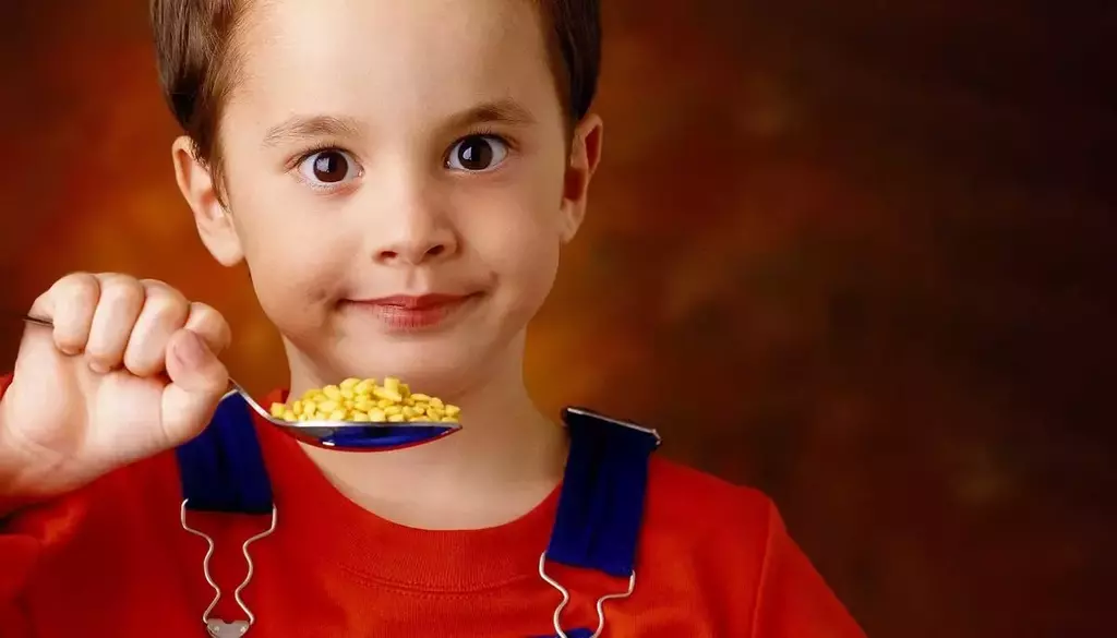 חשוב לנו שתדעו שאתם בידיים טובות - דוגמאות לצילומי אנשים