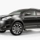 צילום רכב באולפן ניסן קשקאי NISSAN QASHQAI שחורה על רקע לבן משתקף